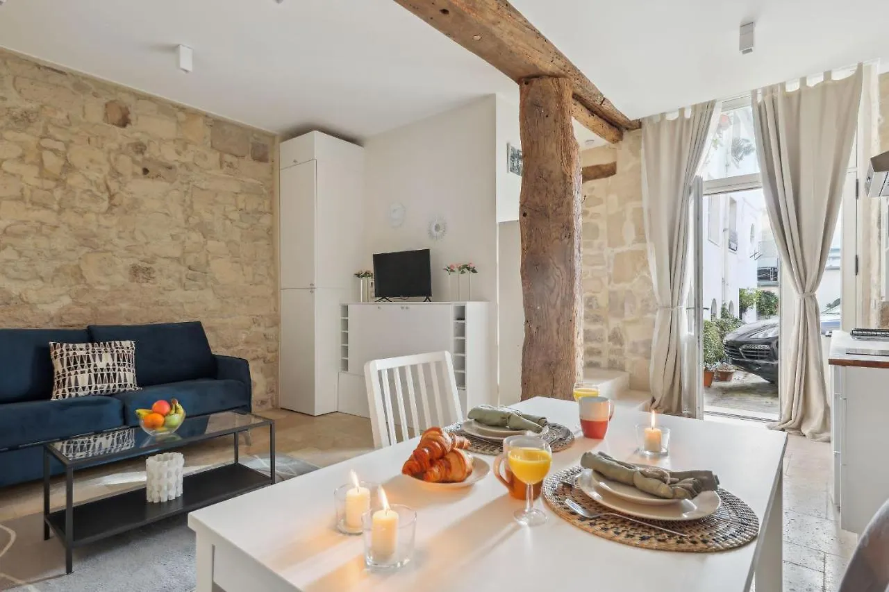 Ile St Louis & Studio - Cityapartmentstay Paris 0*,  France